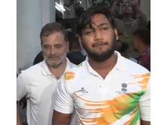 
      
      Sahil Lochav thanks Rahul Gandhi as Delhi Police registers FIR
      
      