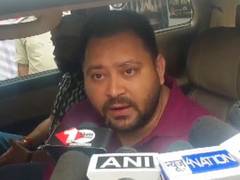 
      
      Bihar: Tejashwi Yadav backs students’ protest
      
      