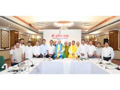 
      
      Amit Shah meets Gorkha leaders in Siliguri
      
      