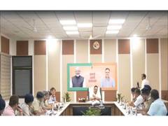 
      
      Rajasthan CM reviews security arrangements ahead of festive seaso
      
      
