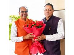 
      
      Uttarakhand CM welcomes Union Agriculture Minister in Dehradun
      
      