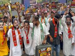 
      
      Karnataka Congress stages counter protest against BJP
      
      