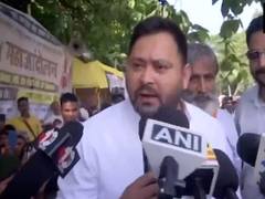 
      
      Tejashwi reaches Gardanibagh; backs protesting PDS dealers
      
      