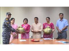 
      
      Gujarat anganwadi workers send over 4.50 lakh rakhis to soldiers
      
      