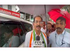 
      
      UDF MPs protest against bifurcation of Palakkad Railway Division
      
      