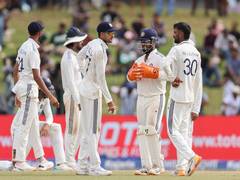 
      
      India need 4 wickets to wrap up Sri Lanka's innings 
      
      