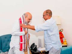 
      
      Manipur CM meets Amit Shah, says Union Home Minister will visit s
      
      