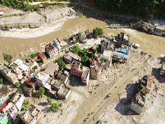 
      
      Sachin Tendulkar extends support to Nepal flood victims
      
      