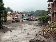 
      
      DTC suspends Delhi-Kathmandu bus trips over Nepal floods
      
      