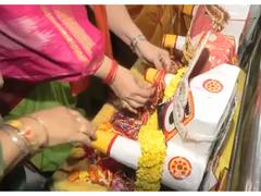 
      
      Chhattisgarh: Thousands of women tie rakhi to Lord Jagannath
      
      