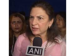 
      
      Kunickaa takes dig at Kangana amid Kriti Sanon ad row 
      
      