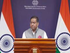 
      
      India invites partner, outreach partners to 18th BRICS Summit:MEA
      
      