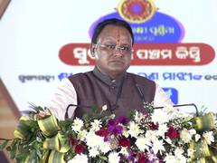 
      
      Odisha CM Majhi disburses 5th instalment of Subhadra Scheme to 1.
      
      