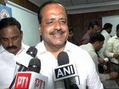 
      
      Khader chairs meeting with hotel indindustry representatives
      
      