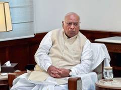 
      
      Kharge urges Centre to intensify rescue, relief ops in Nepal
      
      