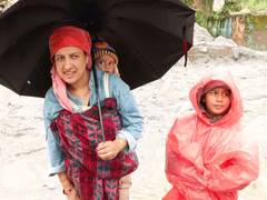 
      
      Nepal floods: Kathmandu family travels to flood-hit Trishuli to c
      
      