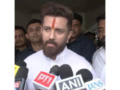 
      
      Chirag Paswan hits back at Rahul Gandhi on his Dalit remarks
      
      