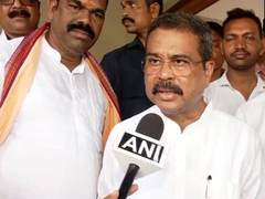 
      
      Pradhan hits back at Naveen Patnaik over MMDR Amendment Bill
      
      