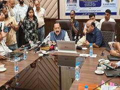 
      
      J-K: Union MoS Jitendra Singh lays foundation of Rs 1,503 cr
      
      