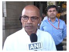 
      
      Sharan Prakash Patil asks Pralhad Joshi to introspect
      
      