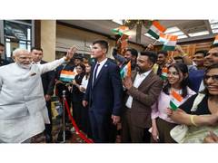 
      
      PM Modi accorded special welcome by Indian diaspora
      
      