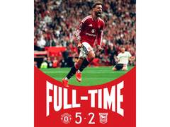 
      
      Premier League: Fernandes hat-trick powers Manchester United to 5
      
      