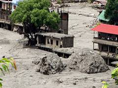 
      
      Death toll climbs to 788 in Nepal flash floods
      
      