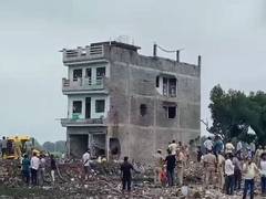 
      
      UP: 7 police personnel suspended over Kaushambi firecracker blast
      
      