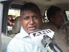 
      
      Udit Raj detained during Congress protest outside RSS headquarter
      
      