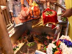 
      
      Kashi sends gifts to Mathura for Janmashtami
      
      
