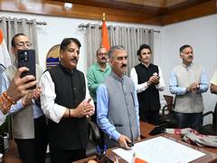 
      
      Himachal CM lays foundation stone for renovation of Sahakar Sadan
      
      