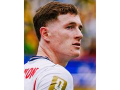 
      
      Elliot Anderson reveals why he chose Manchester City
      
      