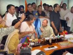 
      
      AAP councillors disrupted MCD poll process: Mayor
      
      