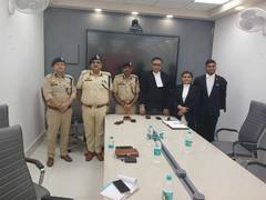 
      
      Delhi Traffic Police briefs Bar Associations on traffic plans for
      
      