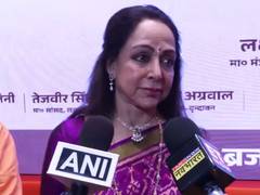 
      
       Hema Malini on Swami Shri Haridas Auditorium
      
      