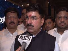 
      
      54 Maharashtra pilgrims return from Nepal
      
      