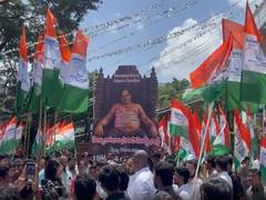 
      
      Telangana Congress demands KCR attend Assembly sessions
      
      