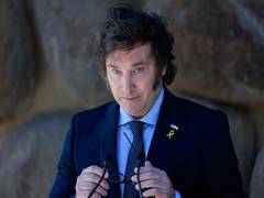 
      
      Argentina ups the ante as Falkland Islands issue gains fresh atte
      
      