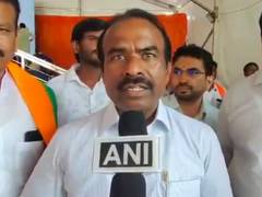 
      
      "Karnataka govt ignoring farmers amid severe drought...
      
      