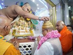 
      
      Delhi Assembly Speaker Vijender Gupta offers prayers at ISKCON
      
      