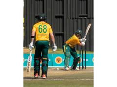
      
      Pretorius' maiden ton powers South Africa to 11-run win 
      
      