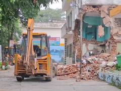 
      
      UP: Demolition of illegal mosque in DM office complex begins
      
      
