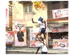 
      
      Mumbai's women Govindas break heights, stereotypes this DahiHandi
      
      