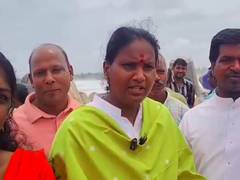 
      
      Keralam: Congress MLA Ramya Haridas clashes with party workers
      
      