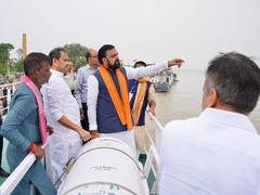 
      
      Bihar CM directs officials to expedite flood relief, ensure 24-ho
      
      