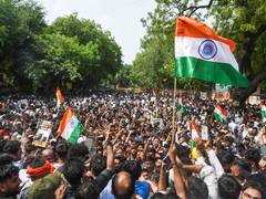 
      
      Ex-CEC Quraishi backs Gen Z protesters over exam paper leaks
      
      