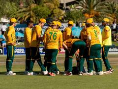 
      
      South Africa beat Zimbabwe by 55 runs to win tri-series final
      
      