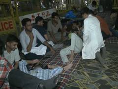 
      
      MP: Intern doctors block roads in Bhopal, demand 