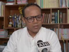 
      
      Congress' Keisham Singh mourns Manipur musician's death in Delhi
      
      
