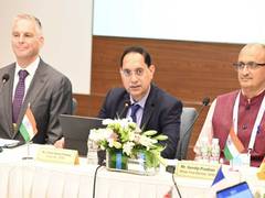 
      
      SEBI chief calls for advancing fintech innovation while safeguard
      
      